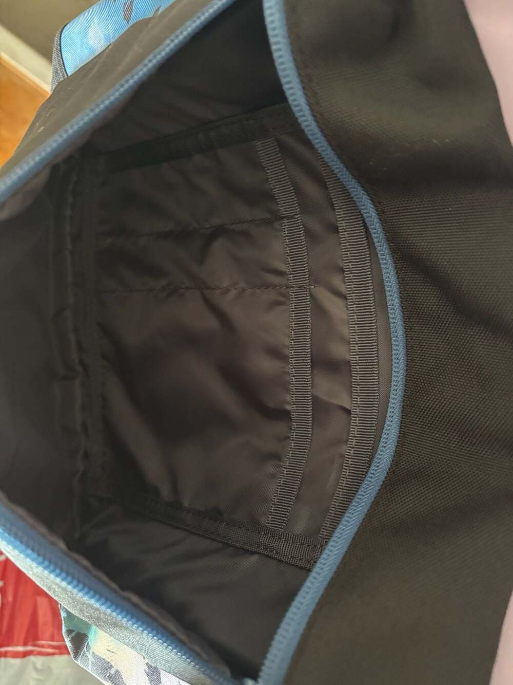Volcom - Picture 3 of 6